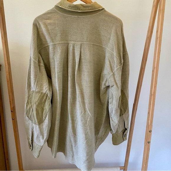 Free People Ruby Oversized Collared Shirt Jacket Shacket in Greyed Olive - M - Picture 9 of 9